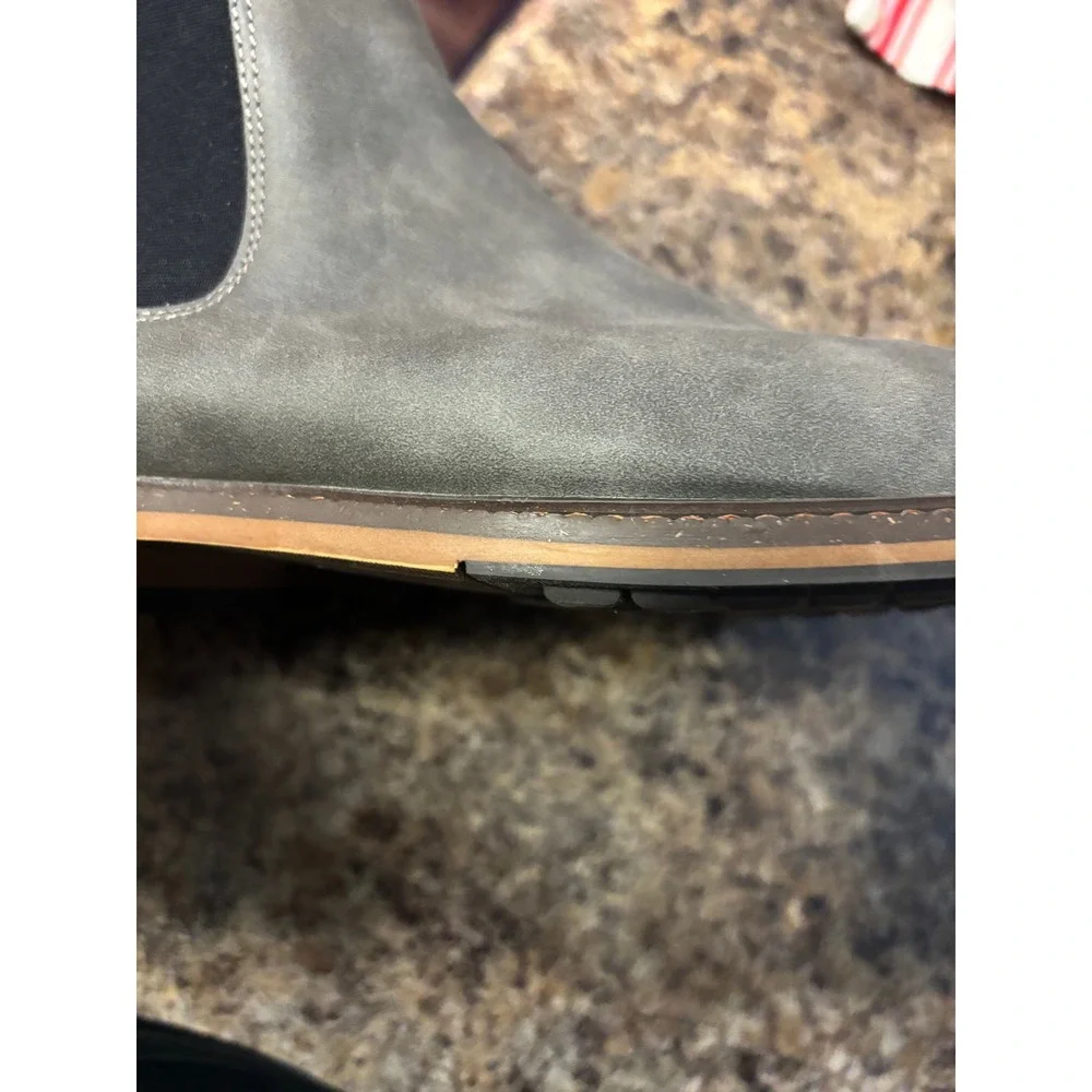 Steve Madden Mens Grey Faux Suede Chelsea Boots Ortholite 13 52-16-11104